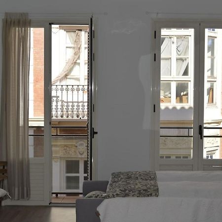Modern Studio Flat Close To Plaza Merced Málaga Eksteriør billede