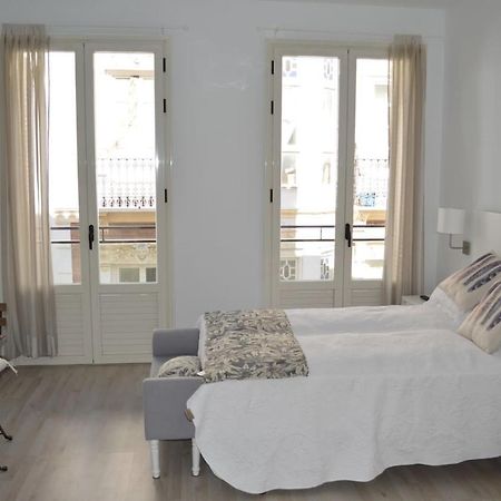 Modern Studio Flat Close To Plaza Merced Málaga Eksteriør billede