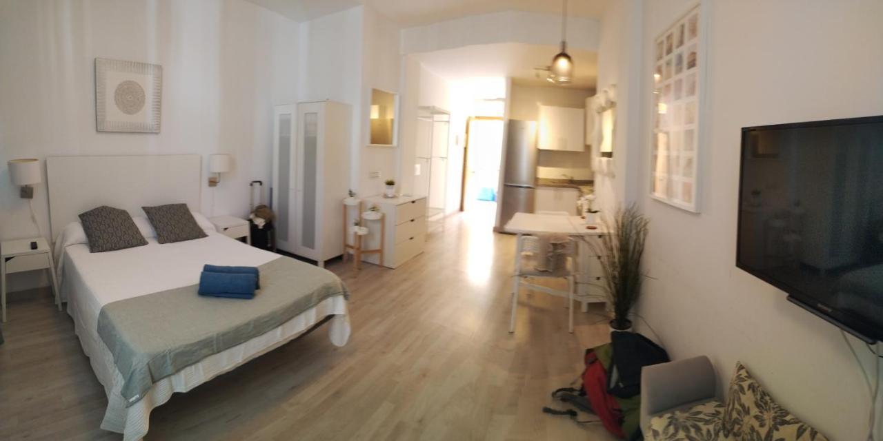 Modern Studio Flat Close To Plaza Merced Málaga Eksteriør billede