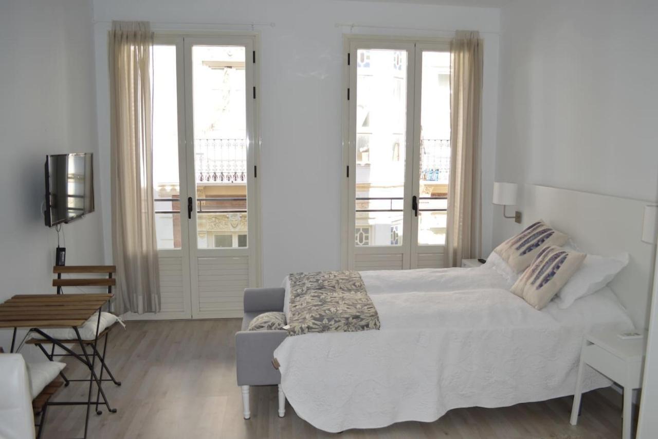 Modern Studio Flat Close To Plaza Merced Málaga Eksteriør billede