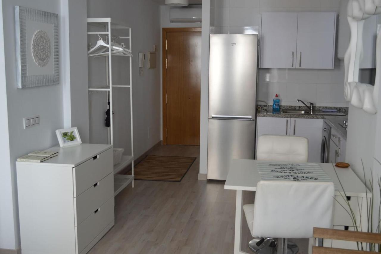 Modern Studio Flat Close To Plaza Merced Málaga Eksteriør billede